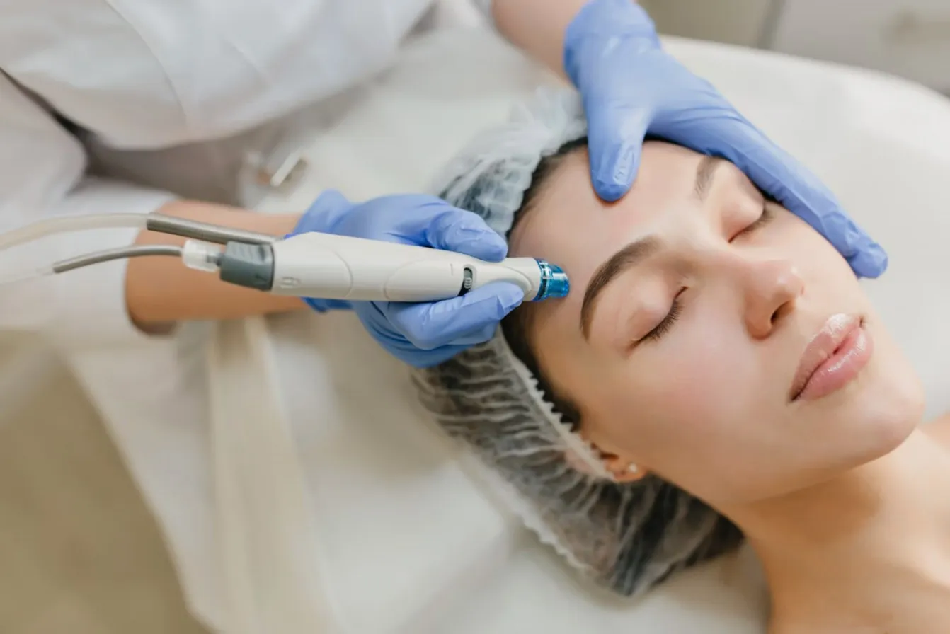 Tratamiento facial en cabina